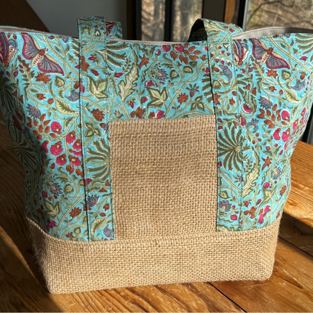 Handmade Floral Turquoise Tote Bag with Matching Pouch - Picture 3 of 11